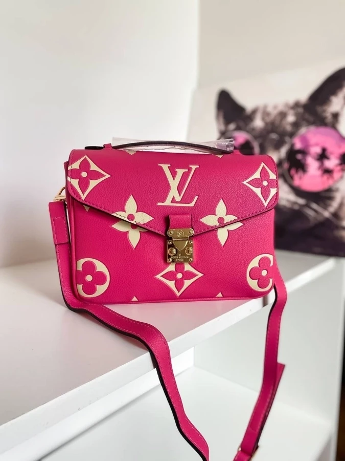 LV pink