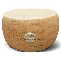 Сыр твердый аналог Пармезана "Valgrana Piemontino" 14 месяцев фасовка 1 kg