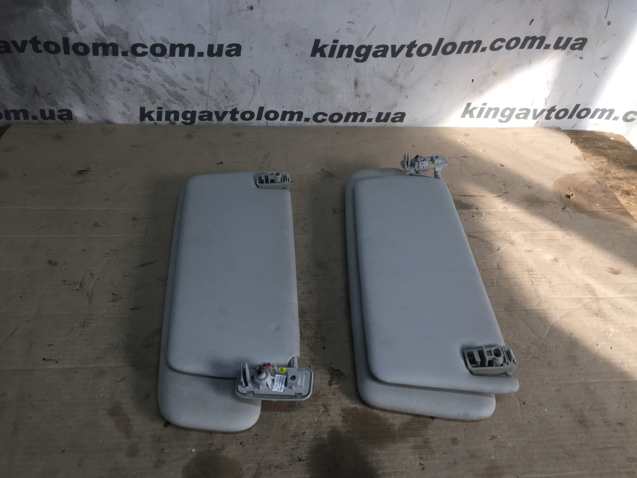 Козирок правий Volkswagen Touareg NF 7P08575522F4, фото 1