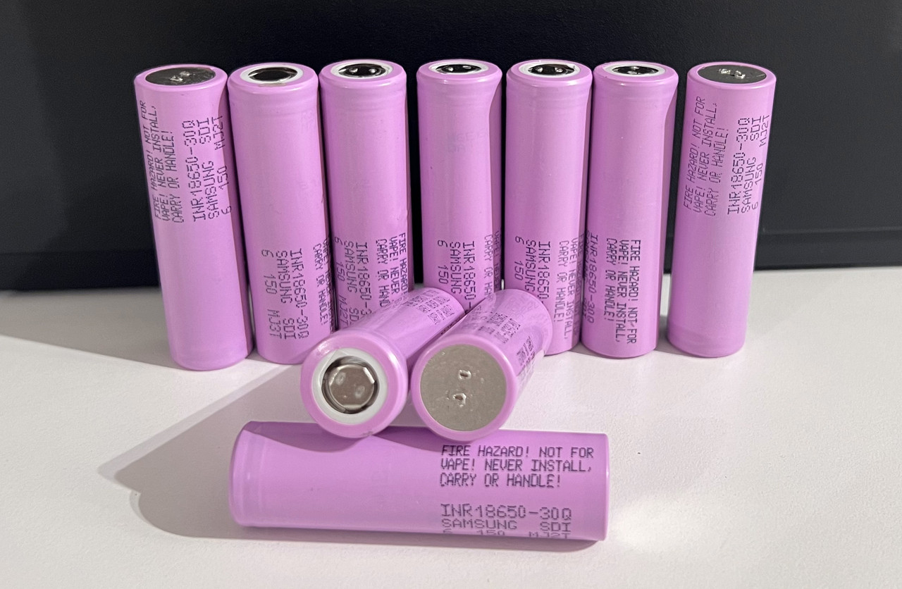 Акумулятор високотоковий Samsung 30Q INR 18650 3000 mAh, 3,7В 15A Високострумовий