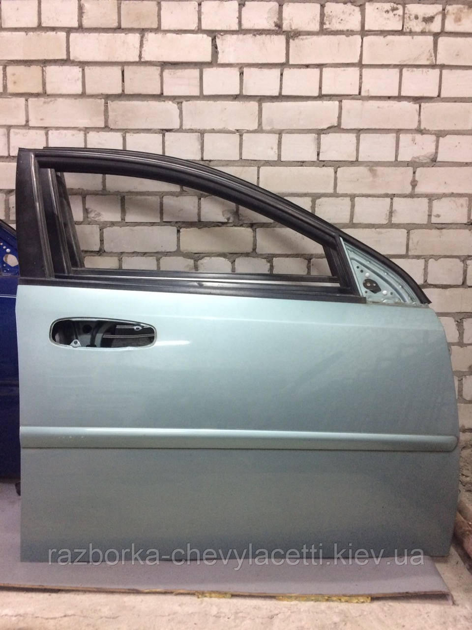 Двері Chevrolet Lacetti передня права 96547852