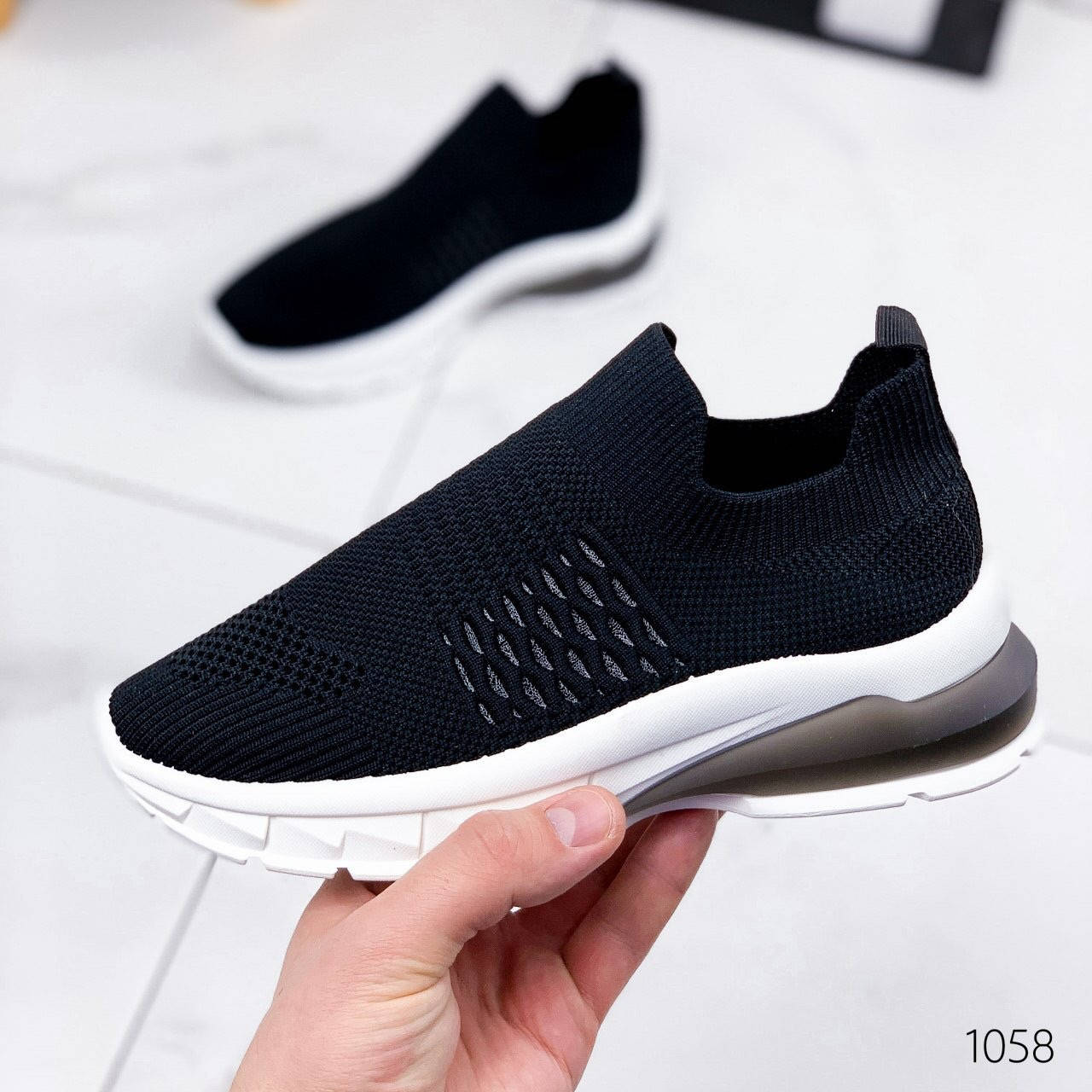 

Кроссовки кеды перфорация