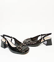 Босоножки женские лаковые классика черные на небольшом каблуке.