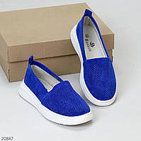 Яркие летние мокасины с перфорацией цвет неоновый синий электрик обувь женская
