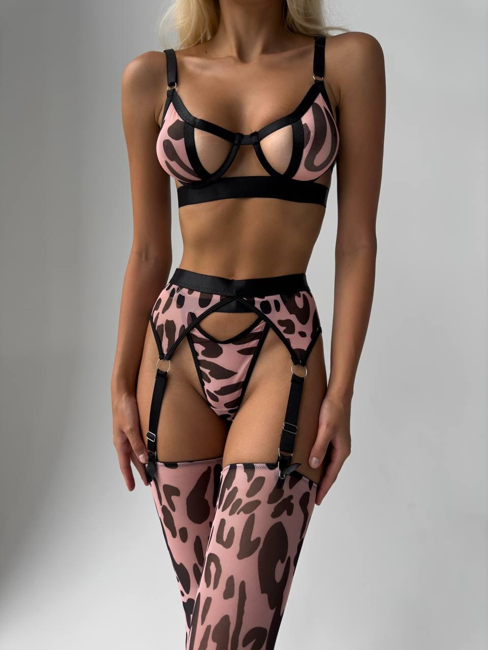 Жіночий рожево-чорний комплект нижньої білизни "Black&Pink Leo" (бюст+трусики+пояс+панчохи)