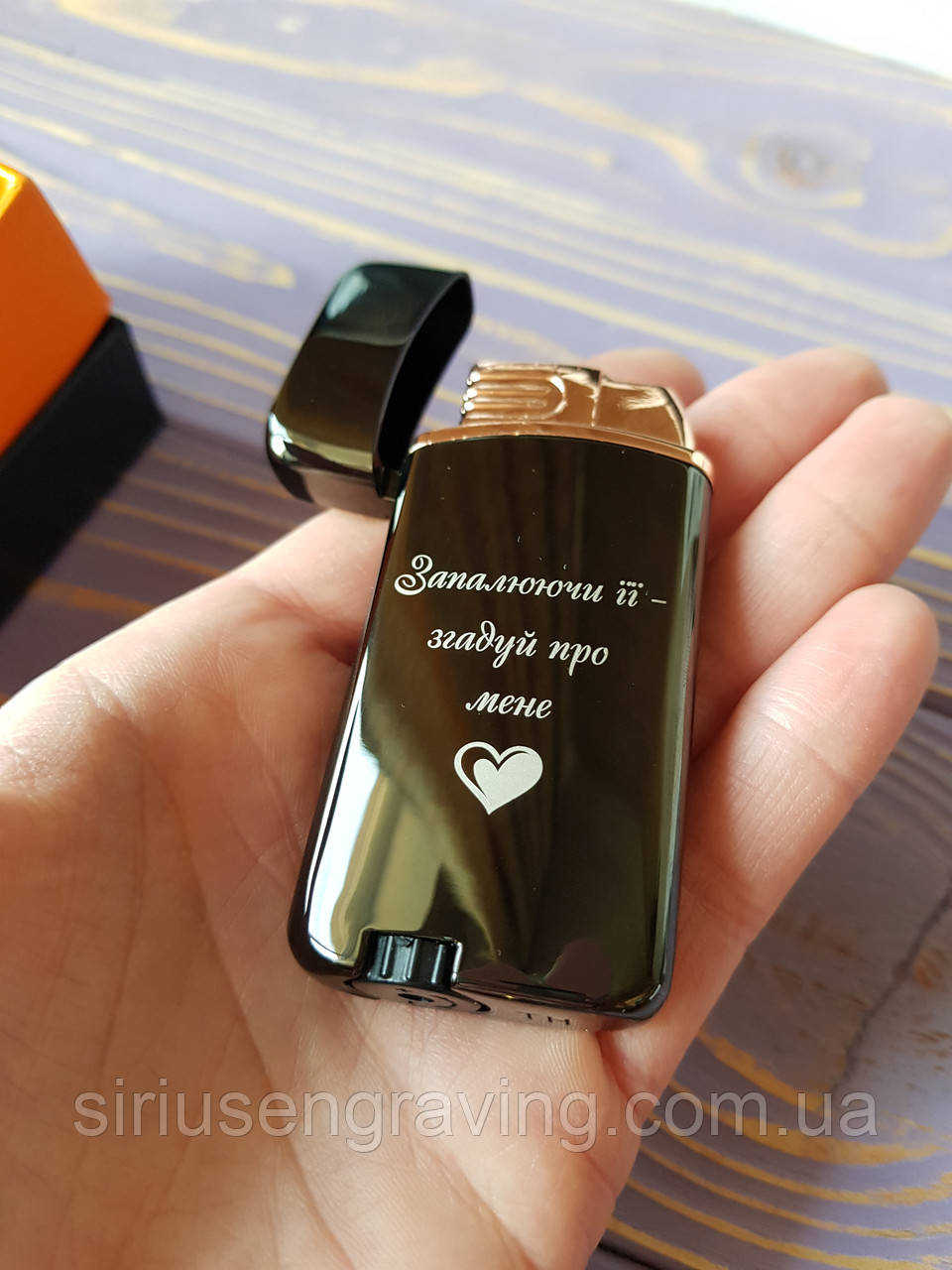 5600769975_w640_h640_560076997