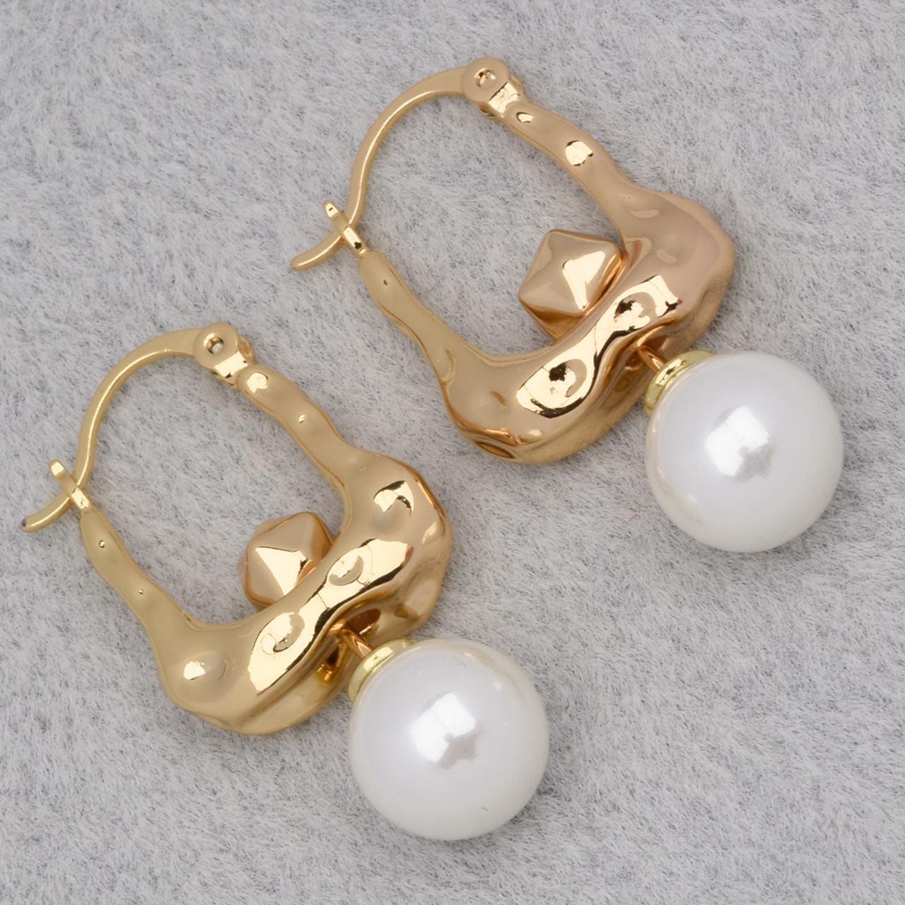 Серьги женские серебристого цвета Xuping Jewelry застёжка булавка с жемчужинками размер изделия 33х6 мм