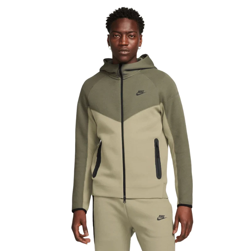 Кофта Nike Sportswear Tech Fleece Windrunner FB7921-276 - фото 1 - id-p2149460042