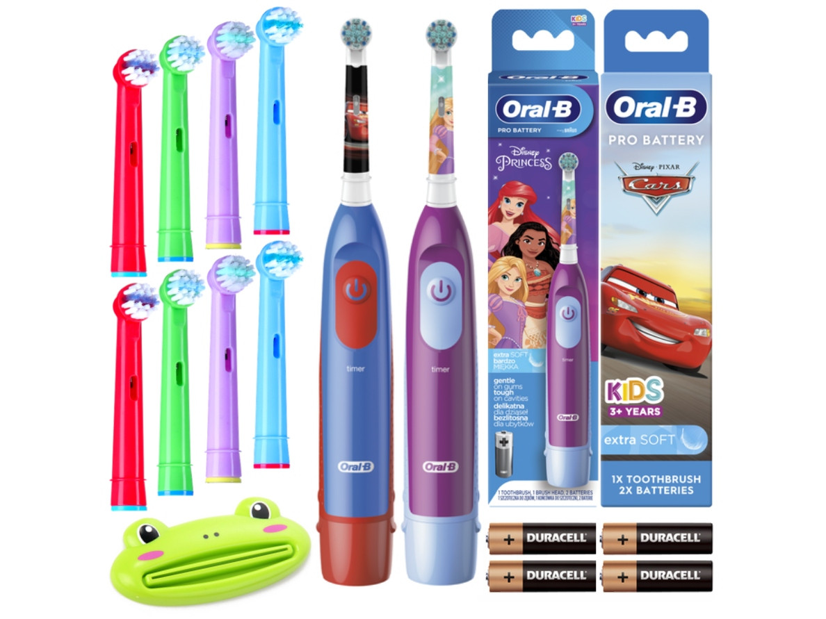 Комплект дитяча електрична зубна щітка ORAL-B тачки + принцеси