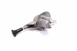 Кран гальм.звор.дii  100.3537010-02