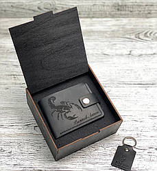 Чоловічий шкіряний гаманець з прозорим відділенням для прав id, чоловічий гаманець з гравіюванням