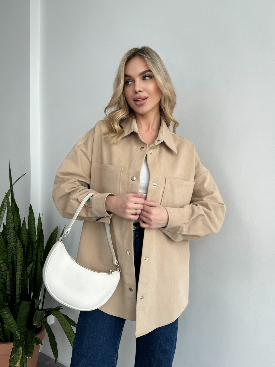Джинсова сорочка Oversize, розмір 46-48, колір бежевий