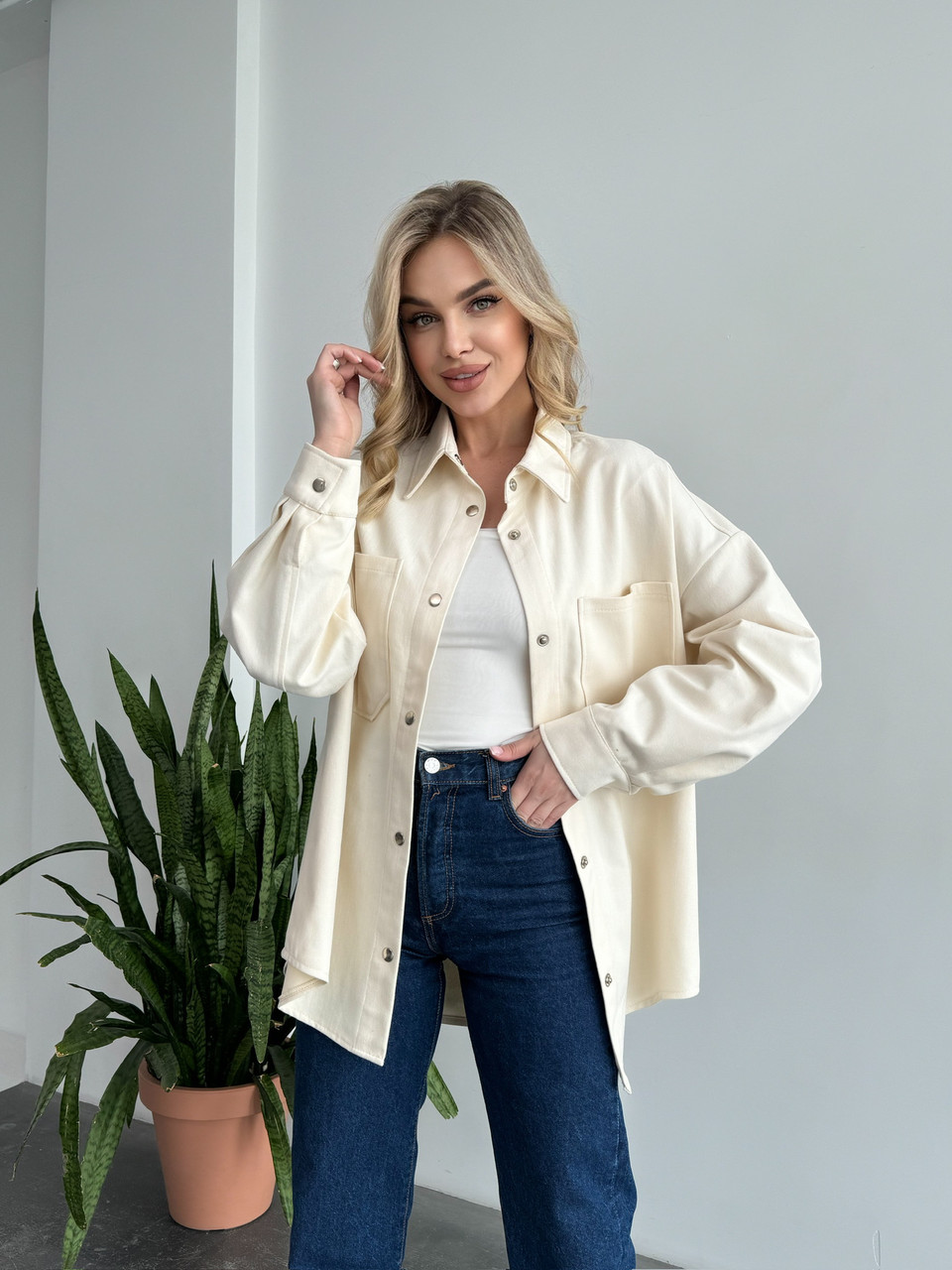 Джинсова сорочка Oversize, розмір 42-44, колір молочний