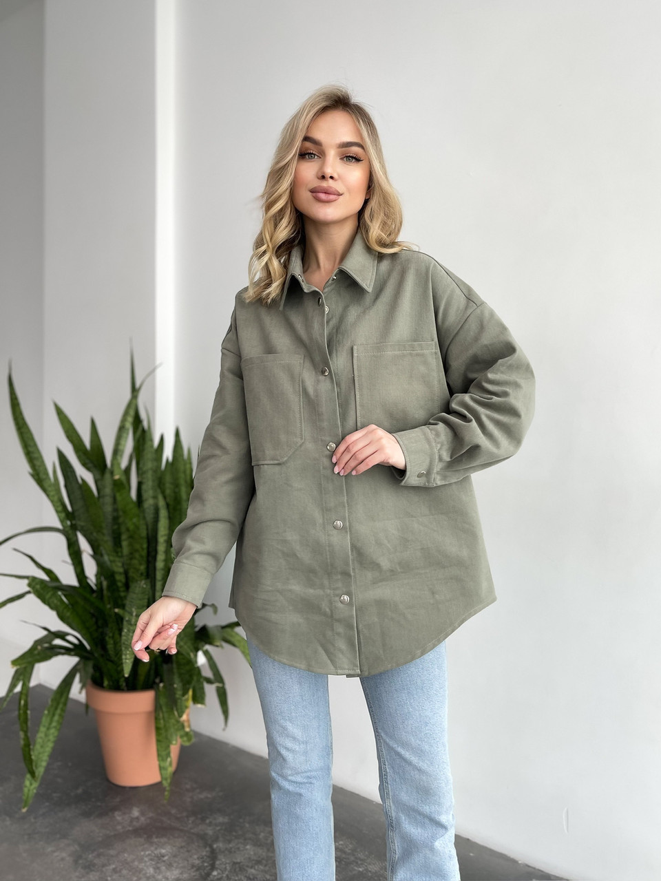 Джинсова сорочка Oversize, розмір 42-44, колір фісташковий