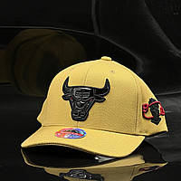 Оригінальна бежева бейсболка Mitchell & Ness Chicago Bulls кепка