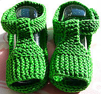 Пинетки босоножки вязанные новорождённым зелёные унисекс