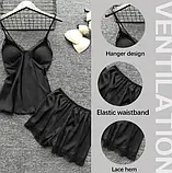 Жіночий атласний комплект халат з пеньюаром у наборі піжама із шортами у чорному кольорі, фото 5