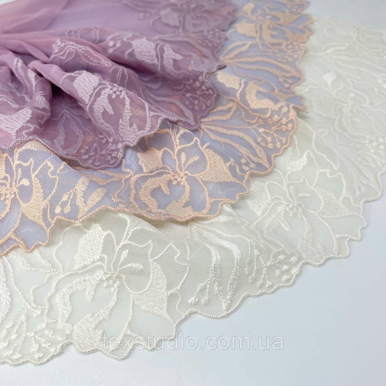 (ОДНА СТОРОНА) Вишивка на сітці "Ебігейл" лотос еластична з квітами 24 см., фото 1