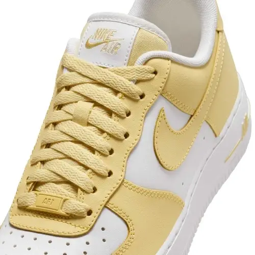 NIKE AIR FORCE 1 07 HF0119 700