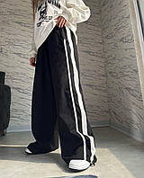 Спортивные широкие женские штаны с лампасами (черные)