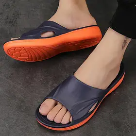 Взуття для басейну