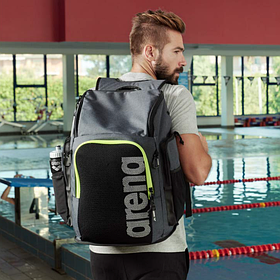 Сумки та рюкзаки для басейну