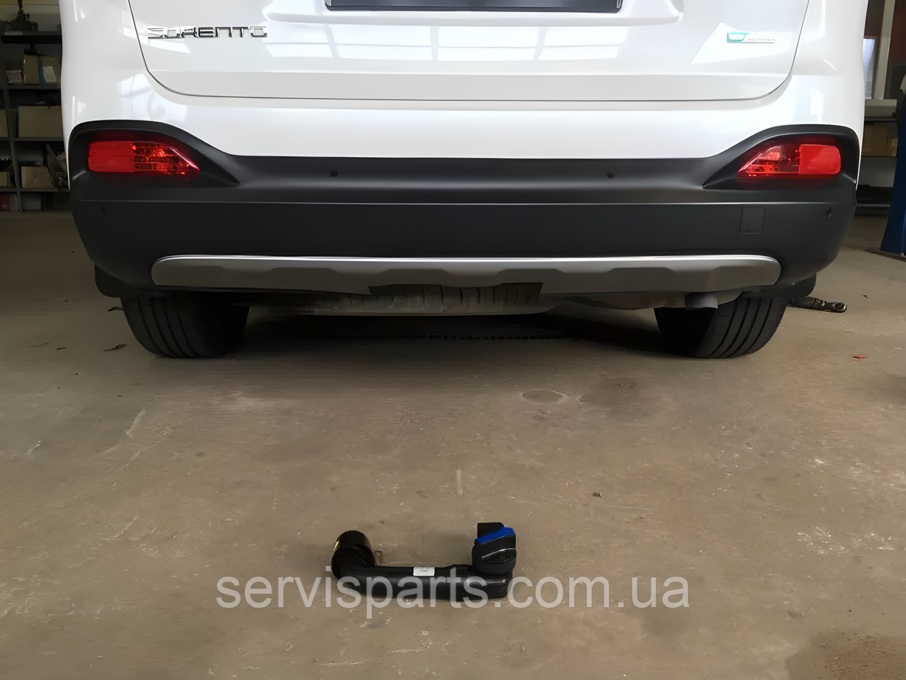 Фаркоп Kia Sorento UM 2015-2019 (Кіа Соренто 3) швидкоз'ємний гак на ключах