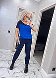 Жіночий літній костюм з брюками синій трикотажний костюм жіночий прогулянковий красивий костюм великого розміру, фото 3