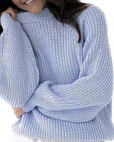 Обʼємний жіночий вʼязаний светр теплий стильний оверсайз зимовий
