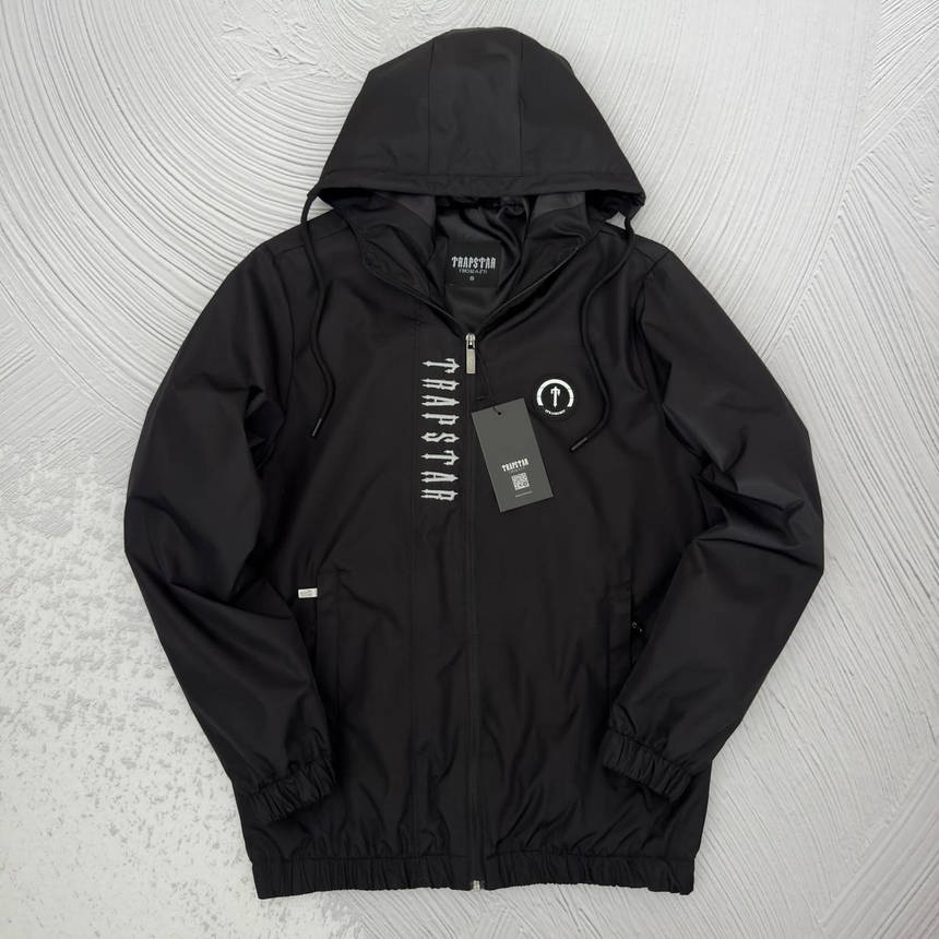 Куртка вітровка спортивна чоловіча TRAPSTAR чорна вітровка чоловіча з капюшоном легка на весну-осінь, фото 1