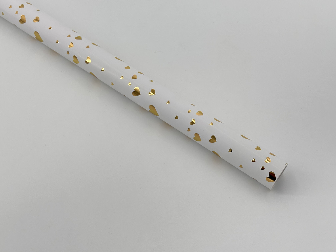 Папір подарунковий. Колір білий + золоте сердечко 70х100см, фото 1