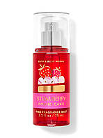 Парфюмированный спрей для тела Bath and Body Works Strawberry Pound Cake