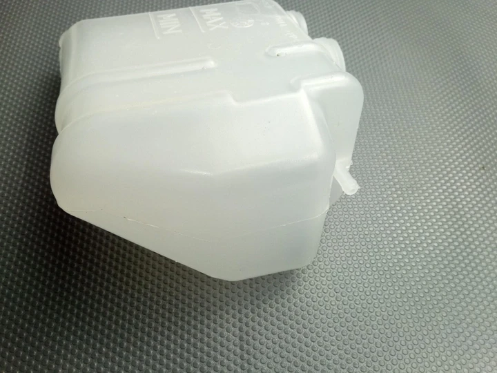 Бачок розширювальний ваз 21083 інжектор (UA-Plastik), фото 1