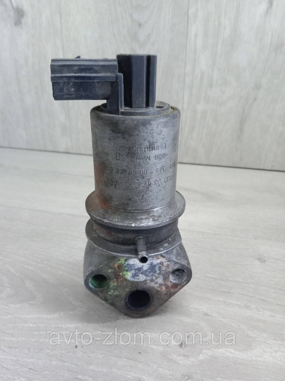 Клапан EGR Volkswagen Polo 9N, Skoda Fabia 1,2i. 2003 – 2007. 03D131503D.