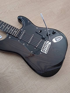 Электрогитара Fender Stratocaster Standard SSS Ясень China