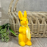 Фигурка декоративная Кролик с бантом с флоковым напылением 5*13см, цвет сочный желтый