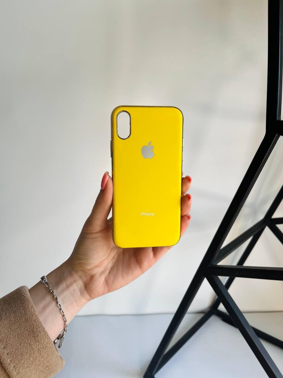 Силиконовый чехол для Iphone XR с матовым покрытием SoftTouch и закрытым низом Matte Soft Logo Case № 4 жёлтый