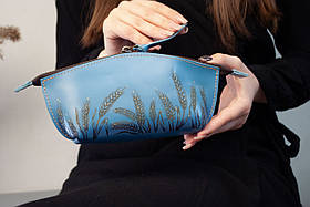 Шкіряна косметичка з колосками пшениці блакитна