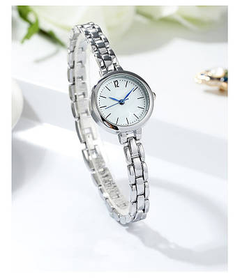 Сріблястий жіночий наручний годинник. Кварцовий жіночий годинник. Стильні жіночі наручні годинники.