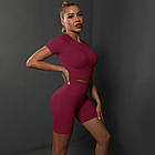 Жіночий фітнес-костюм двійка топ та шорти бордовий Комплект в зал шорти та кроп-топ з коротким рукавом, фото 6