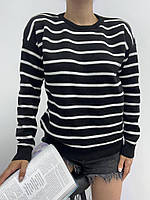 Трендовий теплий в'язаний жіночий светр в смужку, модний трикотажний джемпер на кожен день