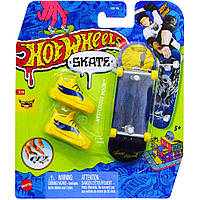 Игровой набор Hot Wheels Скейт и обувь для пальчиков HGT46-17