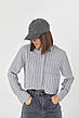 Укорочена сорочка в смужку з акцентною кишенею — сірий колір, L (є розміри), фото 4
