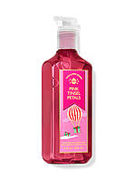 Жидкое мыло для рук Bath and Body Works Pink Tinsel Petals