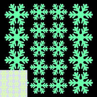 Наклейки Сніжинки фосфорні розмір стікера 15 на 15см набирають світло і світяться в темряві