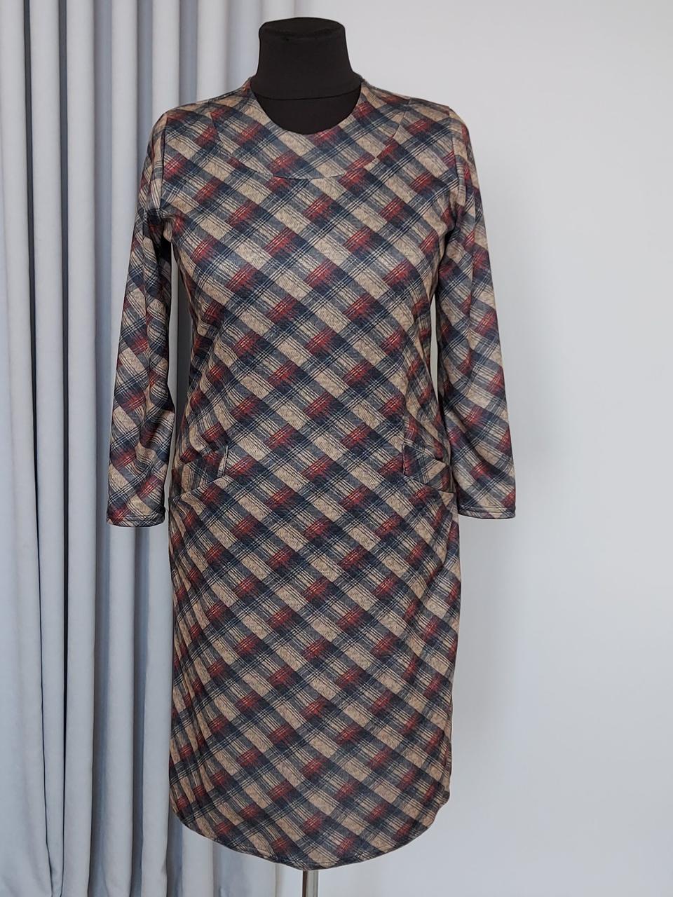Жіноче плаття прямого крою з довгими рукавами з 52 по 64 р