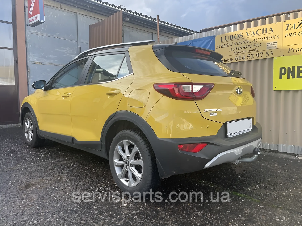 Фаркоп Kia Stonic 2017- (Кіа Стонік) оцинкований