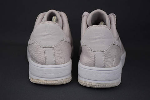 Nike air force 1 flyknit cena hot sale