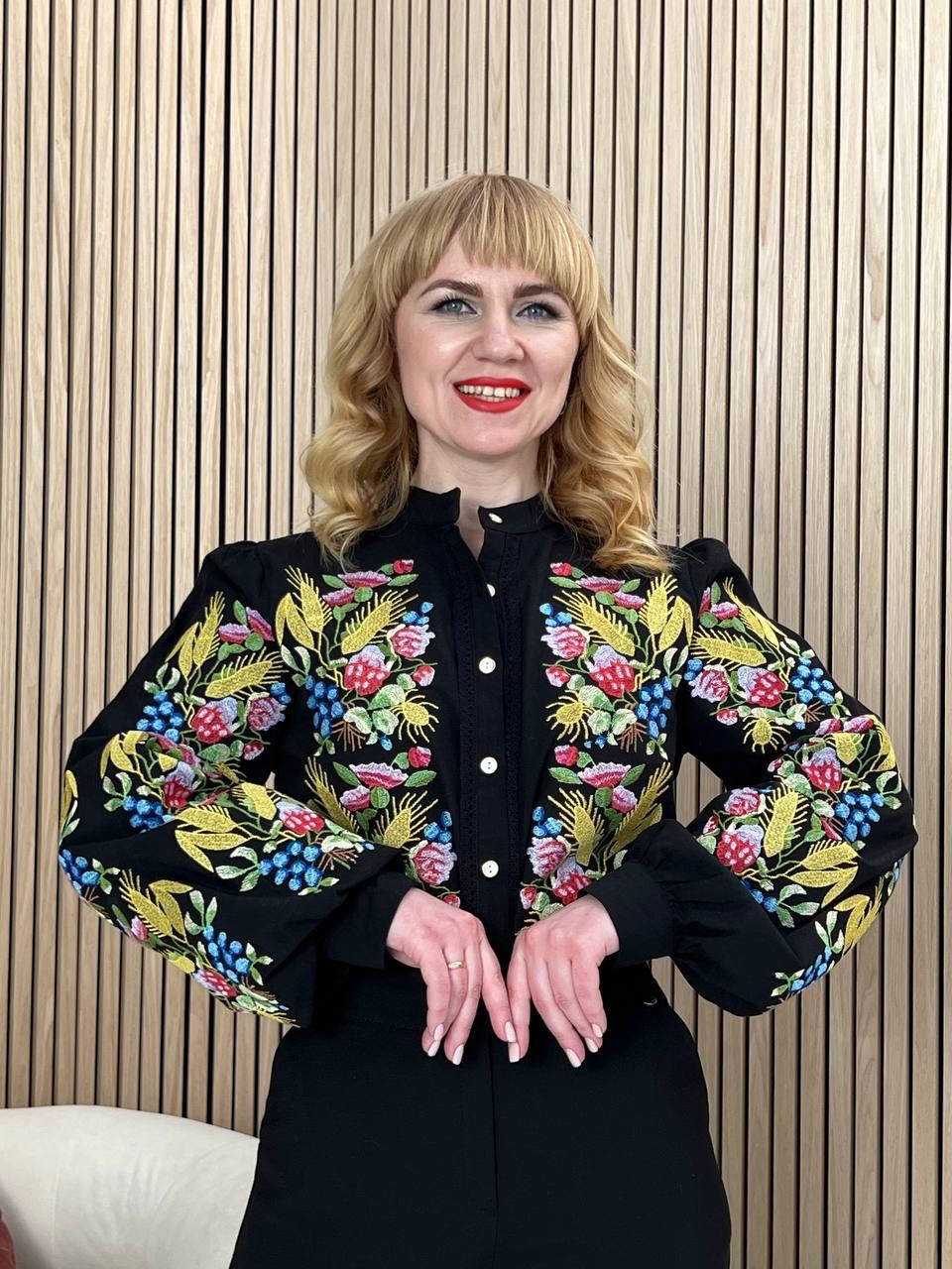 Вишита сорочка на ґудзиках чорна