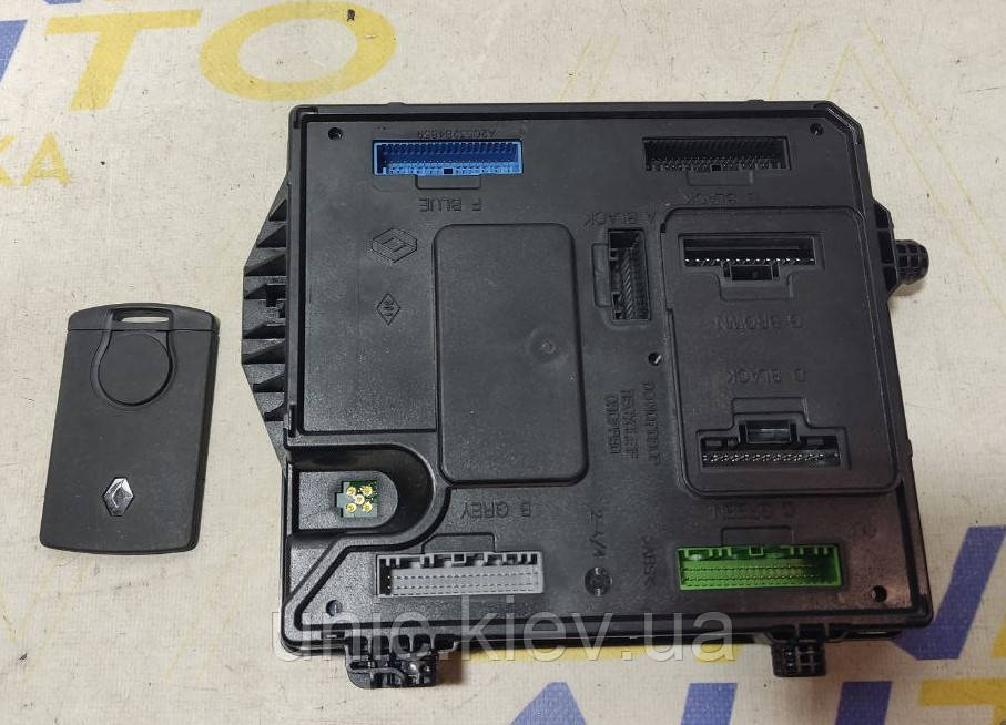 Блок комфорту Renault Megane 3 б/в 284В10424R